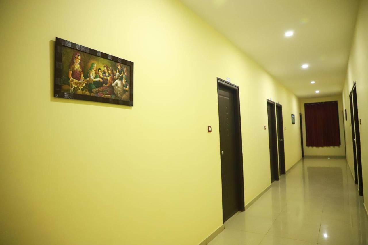 Megha Residency Hotel Haveri Kültér fotó