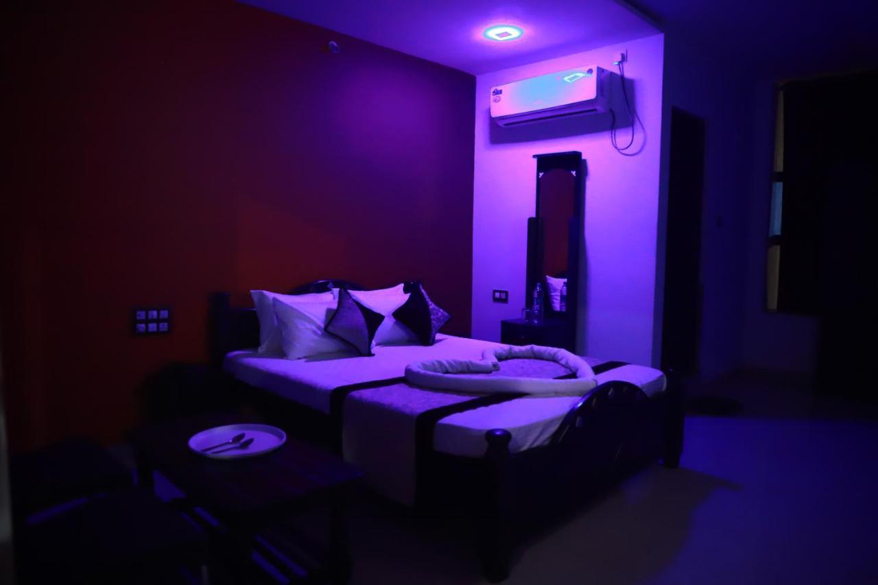 Megha Residency Hotel Haveri Kültér fotó